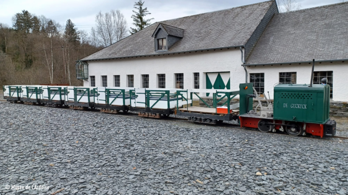 20230317 Musée Ardoise Nouveux Buggys AC05 signé